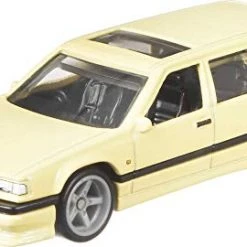 Hot Wheels Car Culture Circuit Legends Volvo 850 EstateVehicle For 3 Kids Years Old & Up, Premium Collection Of Car Culture 1:64 Scale Vehicle