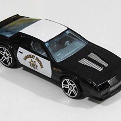 Hot Wheels 2020 International Police Cars Series #1/5 U.S.A. California Highway Patrol '85 Chevrolet Camaro