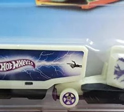 HW Hot Wheels Track Stars Haulin'Heat 1:64 Scale Vehicle Glow In The Dark