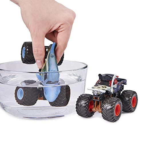 Monster Jam Color Change Megalodon Vs Pirate's Curse - 1:64 Scale Double Pack Spin Master 3 Monster Jam Color Change Megalodon Vs Pirate's Curse - 1:64 Scale Double Pack Spin Master