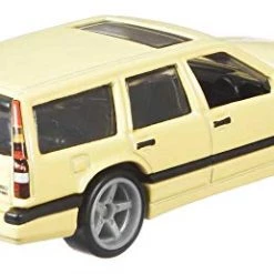 Hot Wheels Car Culture Circuit Legends Volvo 850 EstateVehicle For 3 Kids Years Old & Up, Premium Collection Of Car Culture 1:64 Scale Vehicle