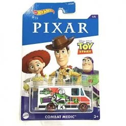 Hot Wheels Pixar Series Toy Story 1/5 Combat-Medic Featuring Buzz Lightyear
