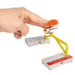 Spin Master Tech Deck VS Series Zero Skateboards Chris Cole Signature Skull And Legacy Ransom Fingerboard 2-Pack, Obstacle And Challenge Card Set