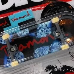 Spin Master Tech Deck World Pro Edition Diamond Supply Co OG Script Red Diamonds Complete Fingerboard 5 Spin Master Tech Deck World Pro Edition Diamond Supply Co OG Script Red Diamonds Complete Fingerboard