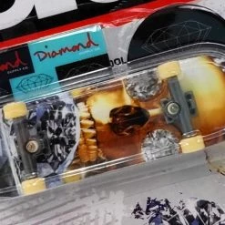 Spin Master Tech Deck World Pro Edition Diamond Supply Co Gold Skull Complete Fingerboard