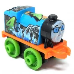 Fisher-Price Thomas & Friends MINIS 2020 Series 22 - Racing Gordon Single Mini Train Blind Bag