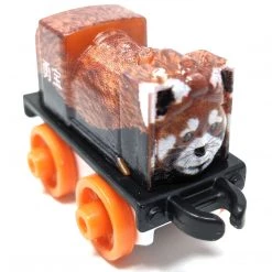 Fisher-Price Thomas & Friends MINIS 2020 Series 22 - Animal Yong Bao Red Panda Single Mini Train Blind Bag