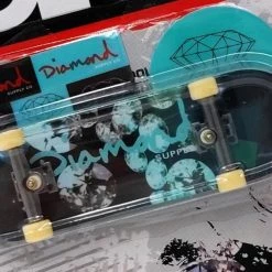 Tech Deck World Pro Edition Diamond Supply Co OG Script Blue Diamonds Complete Fingerboard Spin Master