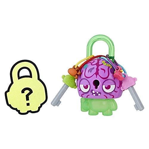 Toy Choo Choo Hasbro Lock Stars Basic Assortment Brain Head–Series 1 (Product May Vary) 3 Toy Choo Choo Hasbro Lock Stars Basic Assortment Brain Head–Series 1 (Product May Vary)