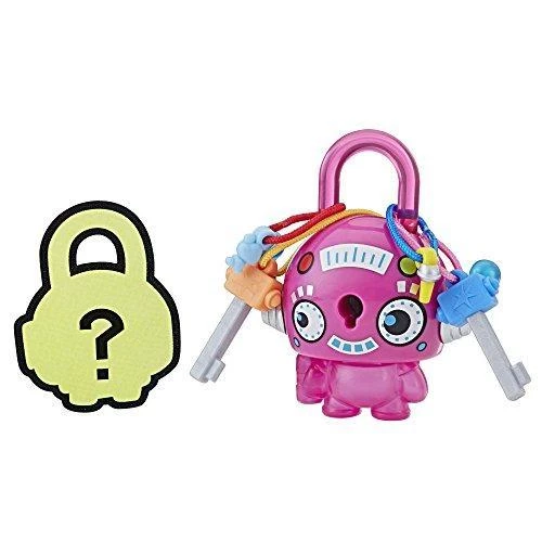 Toy Choo Choo Hasbro Lock Stars Basic Assortment Pink Robot–Series 1 (Product May Vary) 2 Toy Choo Choo Hasbro Lock Stars Basic Assortment Pink Robot–Series 1 (Product May Vary)