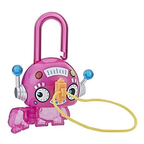 Toy Choo Choo Hasbro Lock Stars Basic Assortment Pink Robot–Series 1 (Product May Vary) 3 Toy Choo Choo Hasbro Lock Stars Basic Assortment Pink Robot–Series 1 (Product May Vary)