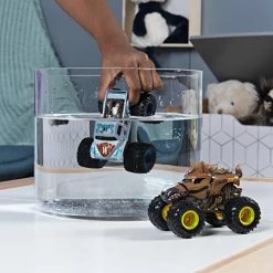 Toy Choo Choo Spin Master Monster Jam 1:64 Scale Color Change Horse Power Vs W Whiplash